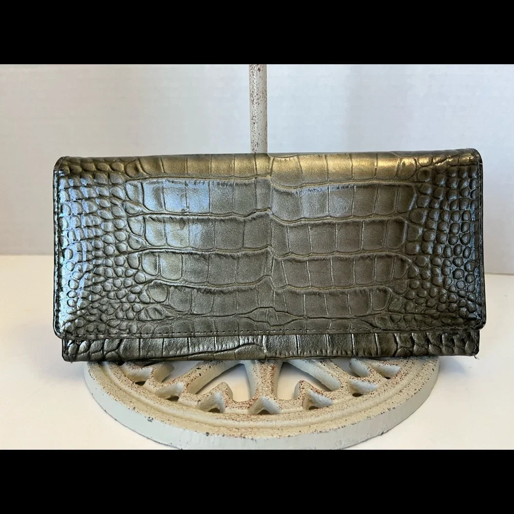 Nordstrom leather crocodile embossed wallet